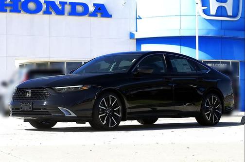 Crystal Black Pearl 2026 Honda Accord Hybrid Touring