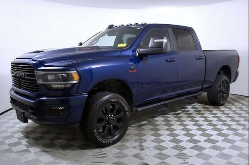 2024 RAM 3500 Laramie Crew Cab 4x4 6'4' Box