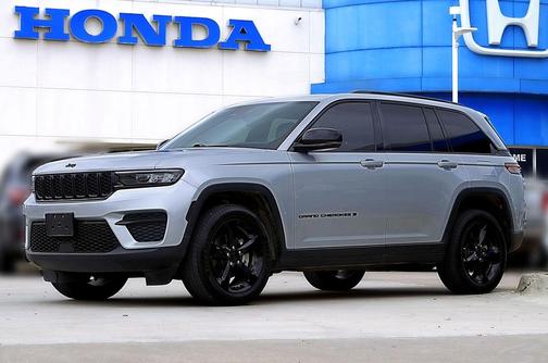 2023 Jeep Grand Cherokee Altitude