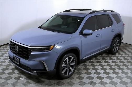 2025 Honda Pilot Touring 8-Passenger