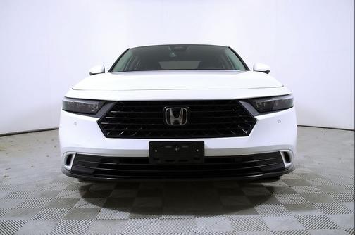 Platinum White Pearl 2025 Honda Accord Hybrid EX-L