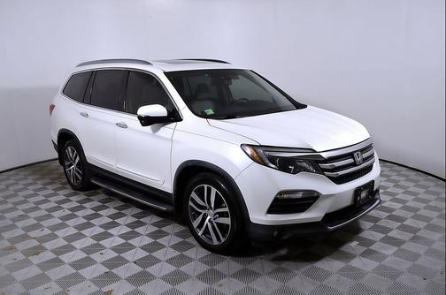 White Diamond Pearl 2016 Honda Pilot Touring