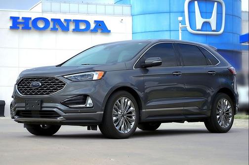 Carbonized Gray Metallic 2021 Ford Edge Titanium