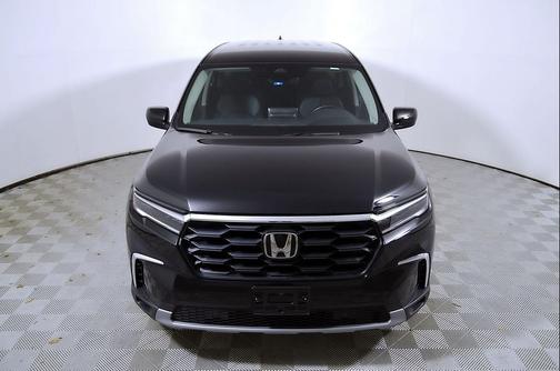Crystal Black Pearl 2025 Honda Pilot EX-L