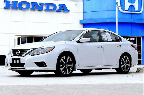 2017 Nissan Altima 2.5 SR