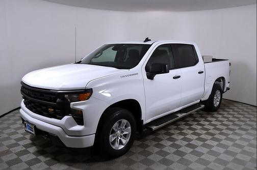 Summit White 2024 Chevrolet Silverado 1500 Custom