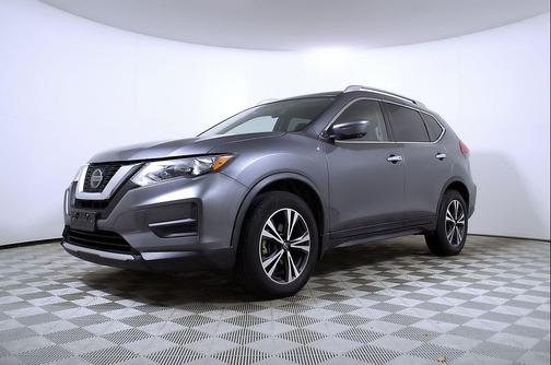 Gun Metallic 2019 Nissan Rogue SV
