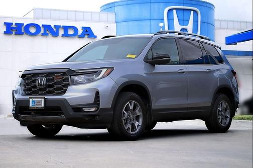 Lunar Silver Metallic 2023 Honda Passport AWD TrailSport