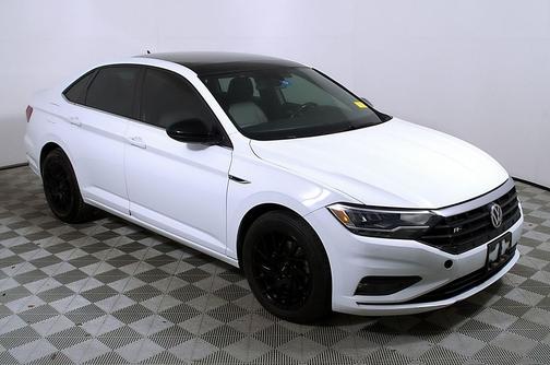 Pure White 2019 Volkswagen Jetta 1.4T R-Line