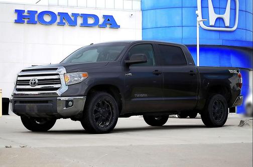 Magnetic Gray Metallic 2016 Toyota Tundra SR5