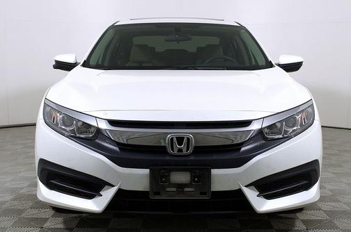 White 2017 Honda Civic EX