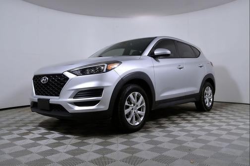 Molten Silver 2019 Hyundai TUCSON SE