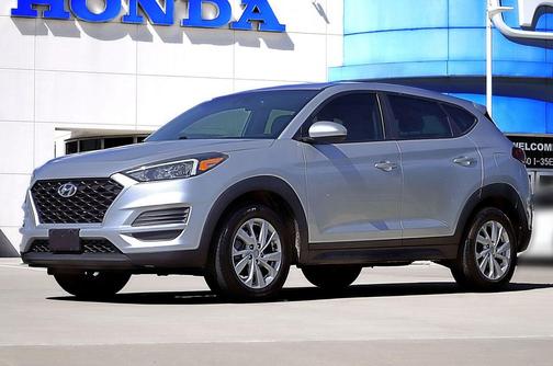 Molten Silver 2019 Hyundai TUCSON SE