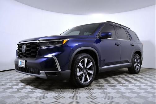 Obsidian Blue Pearl 2025 Honda Pilot Touring 8-Passenger