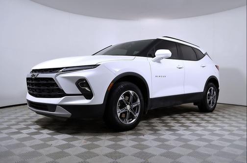 Summit White 2024 Chevrolet Blazer 2LT