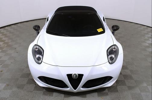 2015 Alfa Romeo 4C Spider Base