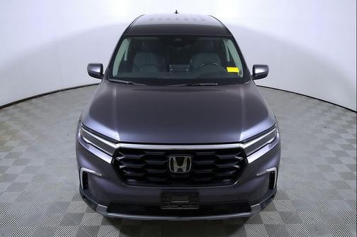 2023 Honda Pilot AWD EX-L 8 Passenger
