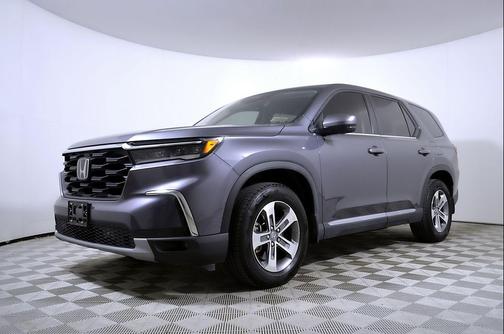 Modern Steel Metallic 2024 Honda Pilot EX-L