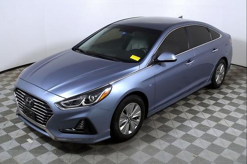 2018 Hyundai SONATA Hybrid SE