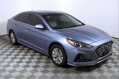2018 Hyundai SONATA Hybrid SE