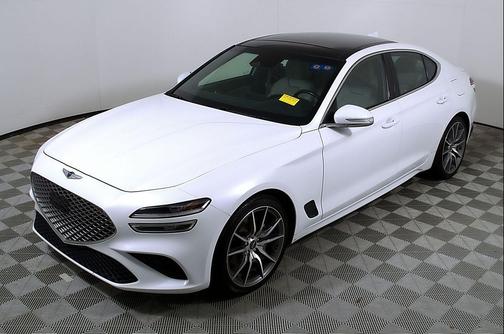2022 Genesis G70 2.0T RWD