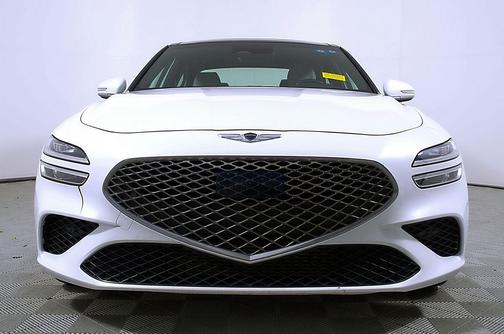 2022 Genesis G70 2.0T RWD