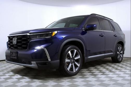 2023 Honda Pilot Touring 8-Passenger