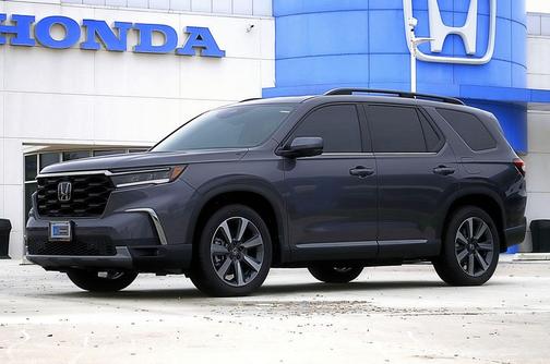 Gray 2024 Honda Pilot Elite