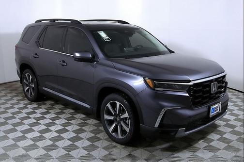 Gray 2024 Honda Pilot Elite
