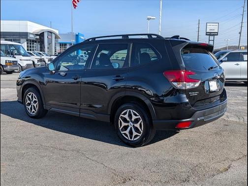 2023 Subaru Forester Premium