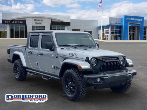 2021 Jeep Gladiator Willys 4x4