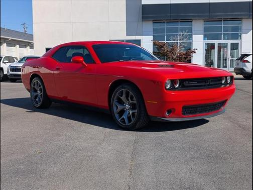 2017 Dodge Challenger SXT