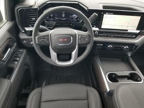 2025 GMC Sierra 3500 SLT