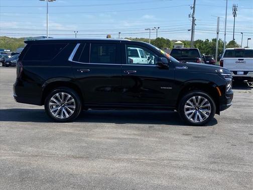 2025 Chevrolet Tahoe 4WD High Country