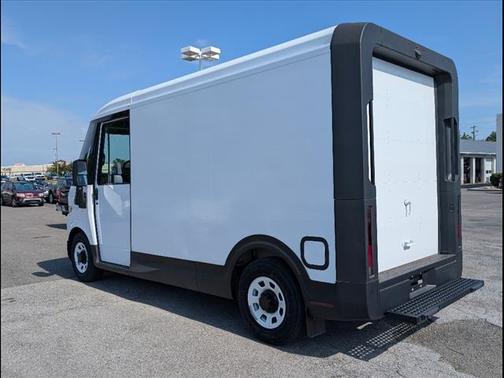 2025 Chevrolet BrightDrop 400 Base