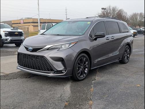 2021 Toyota Sienna XSE 7 Passenger