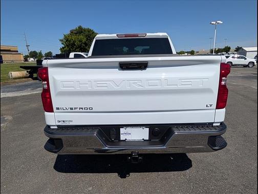 Summit White 2026 Chevrolet Silverado 1500 LT
