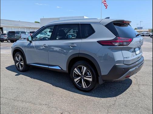 Boulder Gray Pearl 2023 Nissan Rogue SL