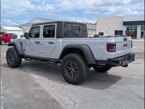 Silver Zynith Clearcoat 2023 Jeep Gladiator Mojave 4x4