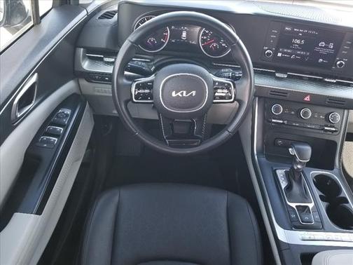 2022 Kia Carnival LXS