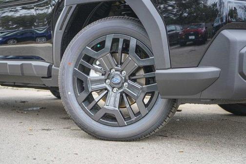 Crystal Black Pearl 2026 Subaru Outback Limited XT