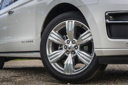 Star White 2023 Ford Expedition Platinum
