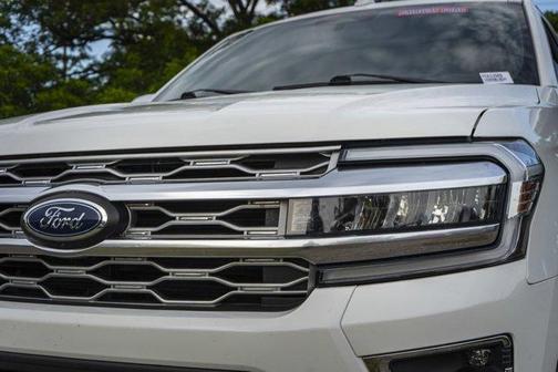 Star White 2023 Ford Expedition Platinum