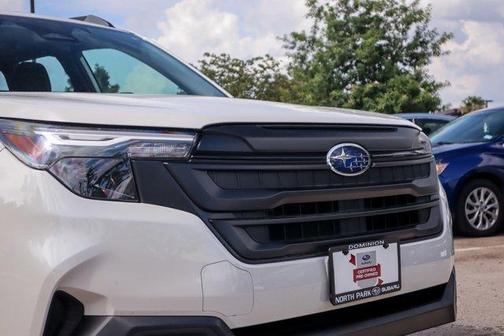 2025 Subaru Forester Base
