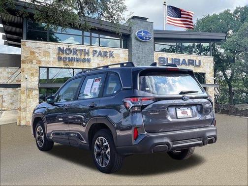 2025 Subaru Forester Base