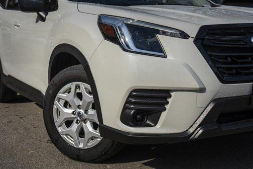 Crystal White Pearl 2023 Subaru Forester