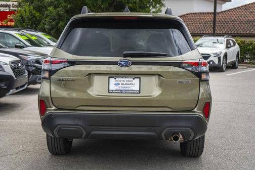 Green Metallic 2026 Subaru Forester Limited