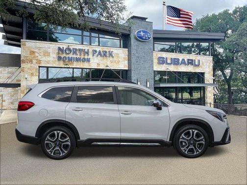 Crystal White Pearl 2023 Subaru Ascent Limited 8-Passenger