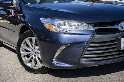 2017 Toyota Camry Hybrid XLE