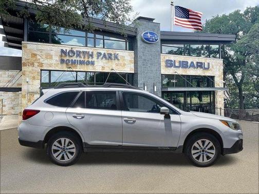 Crystal White Pearl 2016 Subaru Outback 2.5i Premium